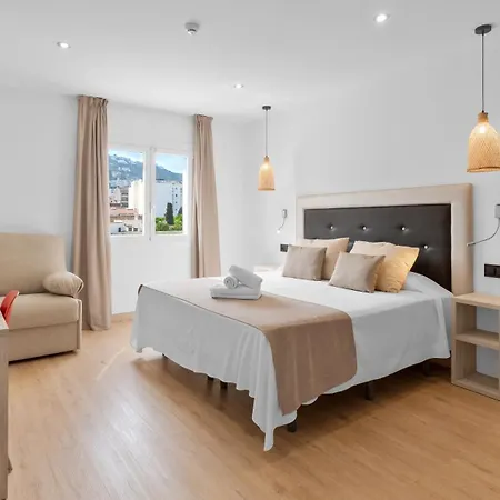 Costa Brava 3* ロザス