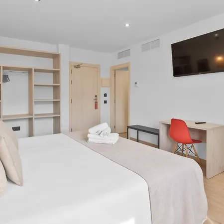 Costa Brava ホテル 3*