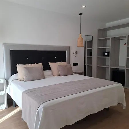 Costa Brava Hotel 3*