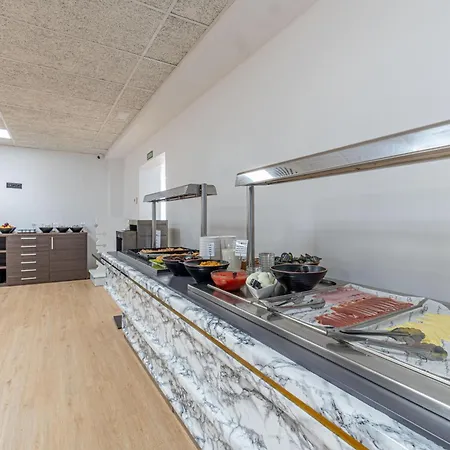 Costa Brava Отель Росас