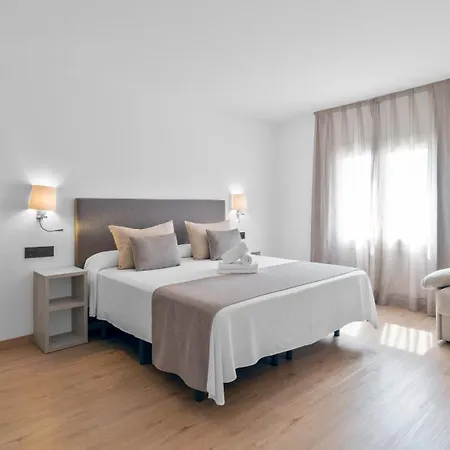 Отель Costa Brava 3*